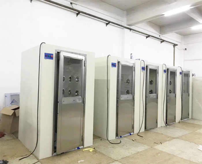 風淋室尺寸：1200風淋室，1300風淋室，1400風淋室，1590風淋室。