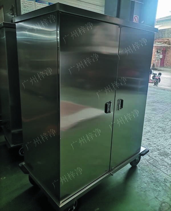 一次性物品電動轉運車采用304拉絲不銹鋼板面板厚度：≥1.2mm,表面作拉絲亞光處理。